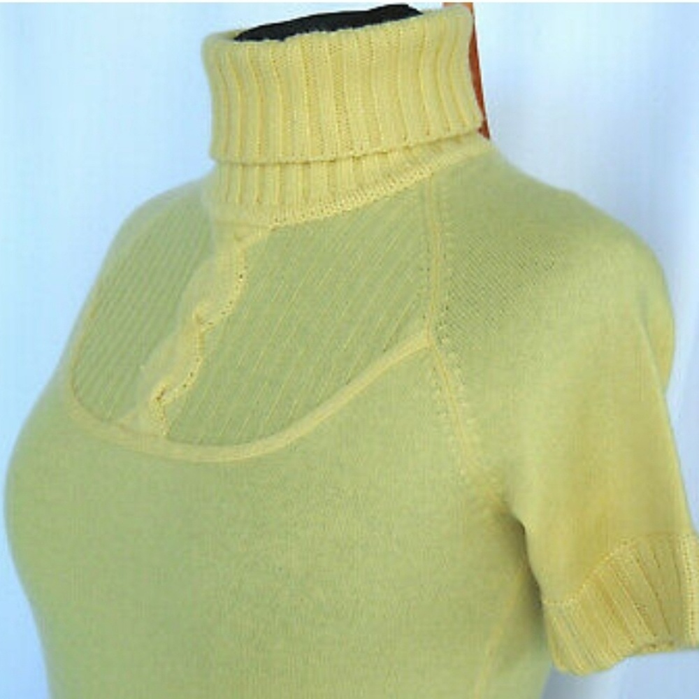 Cynthia Steffe 100% Cashmere Yellow Sweater